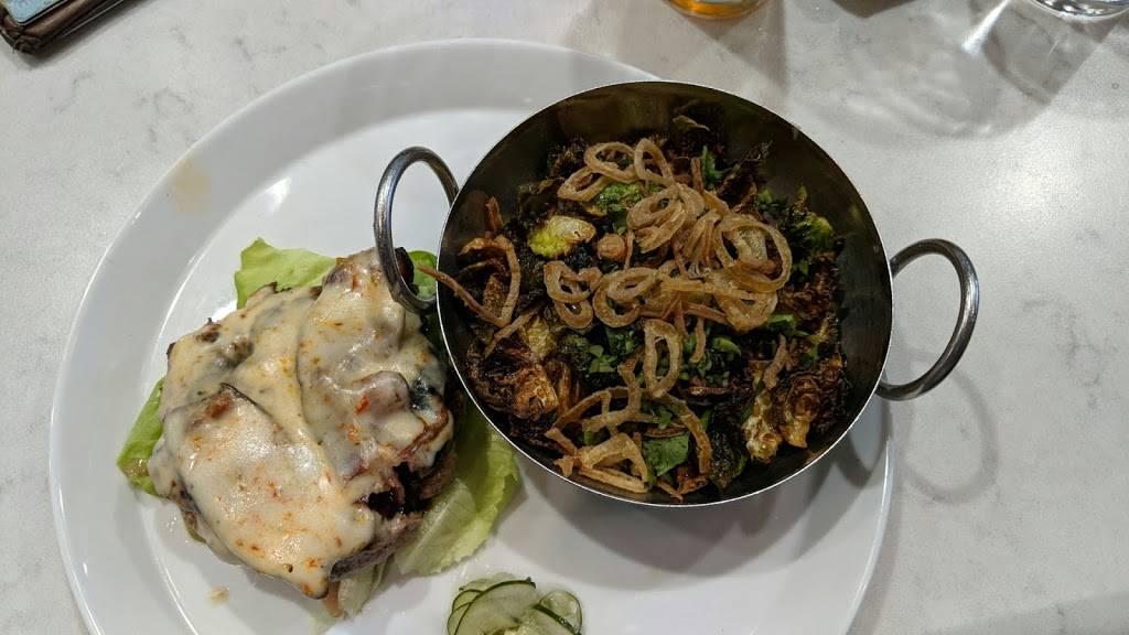 LoLo American Kitchen and Craft Bar | restaurant | 233 Main St S, Stillwater, MN 55082, USA | 6513422461 OR +1 651-342-2461