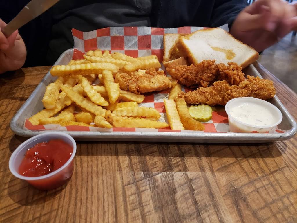 Big Shakes Hot Chicken And Fish | restaurant | 671 Martin Rd SW, Huntsville, AL 35824, USA | 2569639444 OR +1 256-963-9444