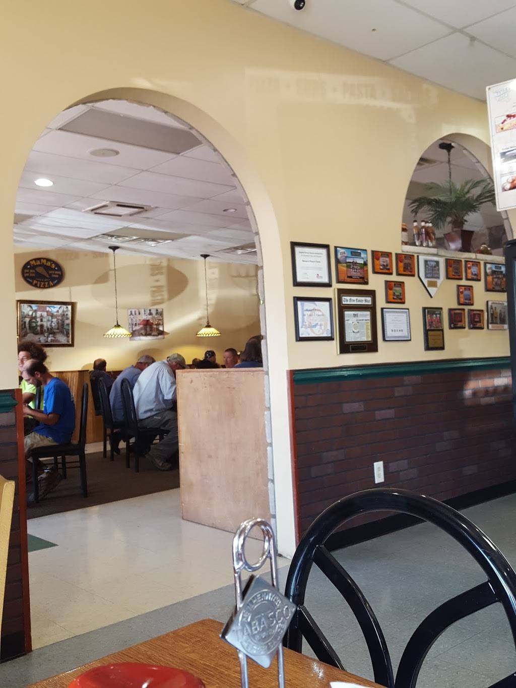 Mamas Pizza and Subs | restaurant | 32311 Constitution Hwy, Locust Grove, VA 22508, USA | 5408540123 OR +1 540-854-0123