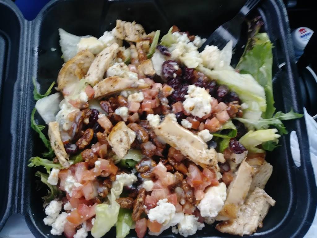 Hurricane Grill & Wings | meal takeaway | 2017 Seaway Dr, Fort Pierce, FL 34949, USA | 7724679464 OR +1 772-467-9464