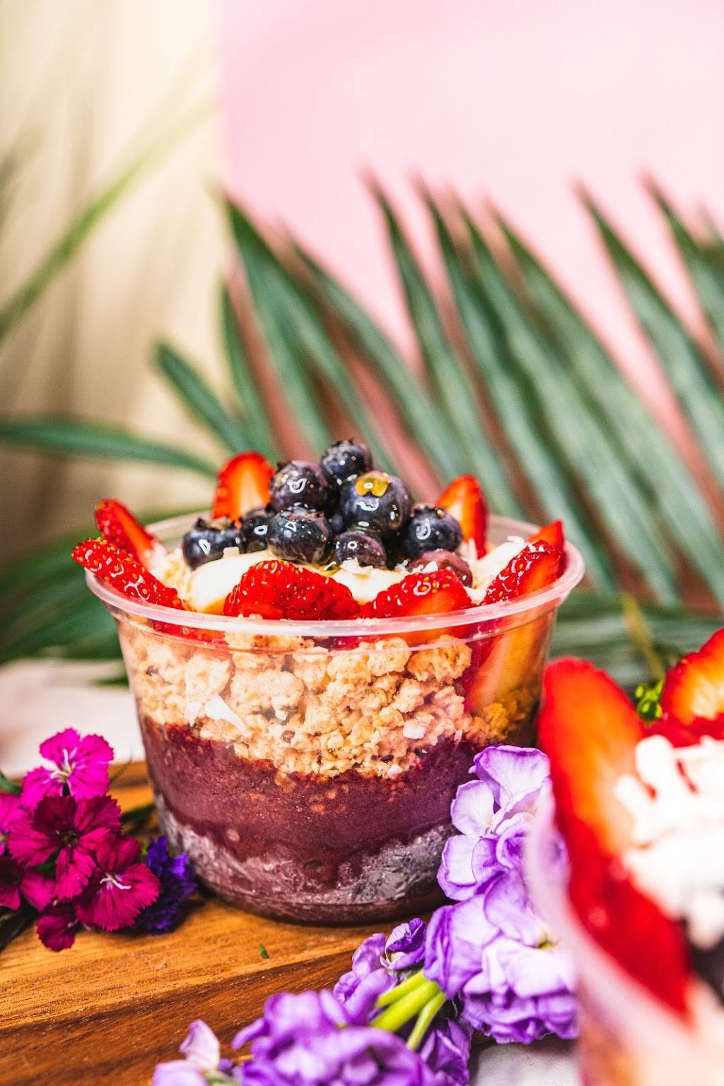 Bare Naked Bowl | cafe | 2565 Hempstead Turnpike, East Meadow, NY 11554, USA | 5163900715 OR +1 516-390-0715