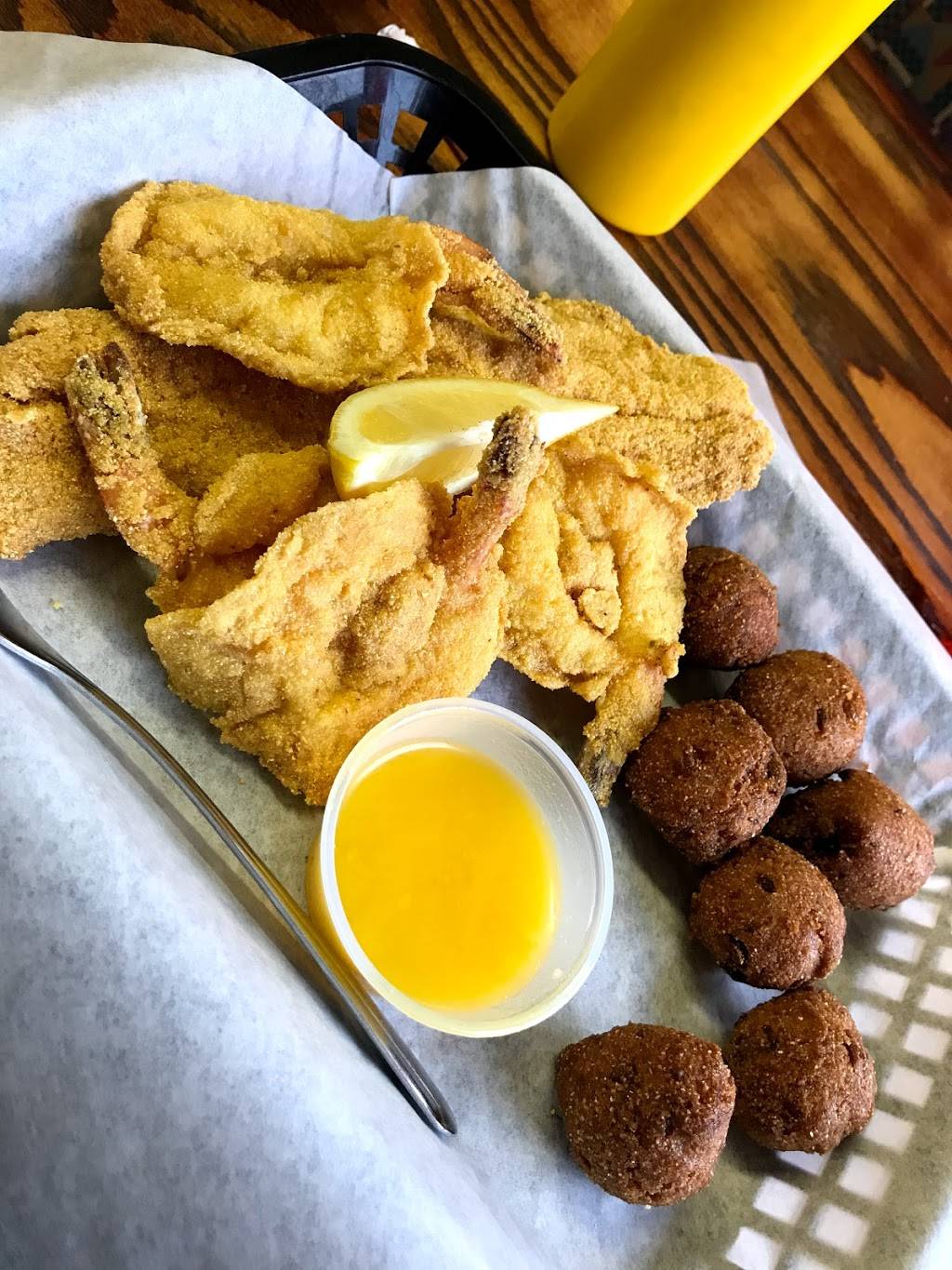 Maricos Del Golfo | restaurant | Commerce, TX 75428, USA | 9032463407 OR +1 903-246-3407