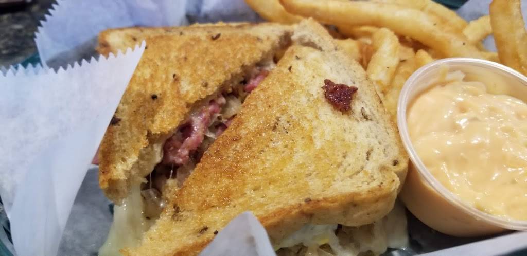 Checks Cafe | restaurant | 1101 E Burnett Ave, Louisville, KY 40217, USA | 5026379515 OR +1 502-637-9515