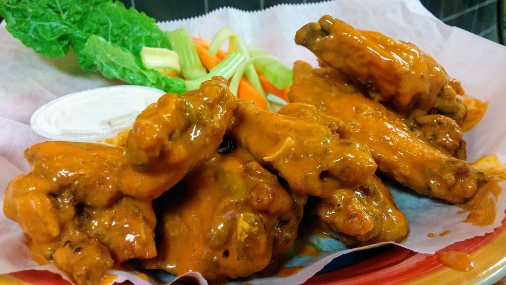 Yanis Pizza | restaurant | 202 North St, Middletown, NY 10940, USA | 8452394746 OR +1 845-239-4746