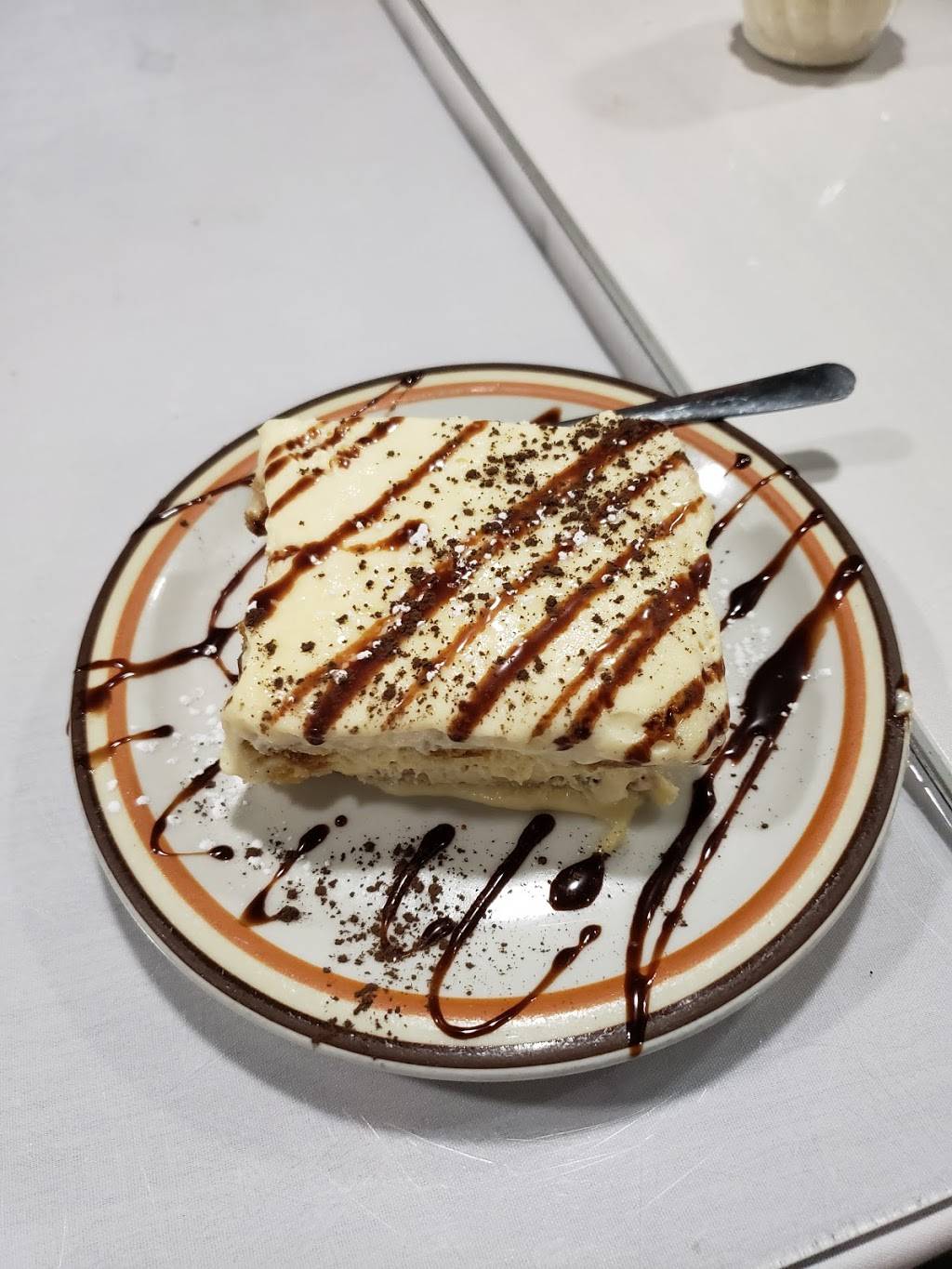 Vinnys Ristorante | meal takeaway | 76 Broadway, Somerville, MA 02145, USA | 6176281921 OR +1 617-628-1921