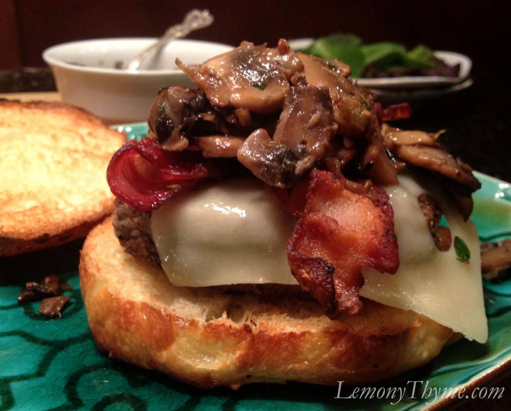 Jacks Locust Street Tavern | restaurant | 331 E Locust St, Davenport, IA 52803, USA | 5633282909 OR +1 563-328-2909