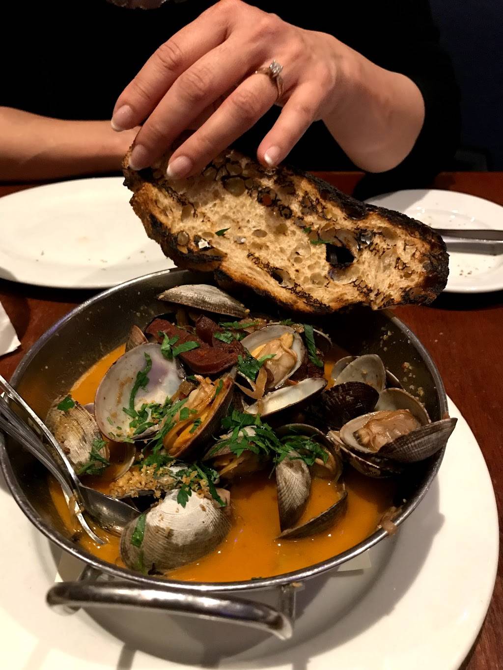 Walnut Creek Yacht Club | restaurant | 1555 Bonanza St, Walnut Creek, CA 94596, USA | 9259443474 OR +1 925-944-3474