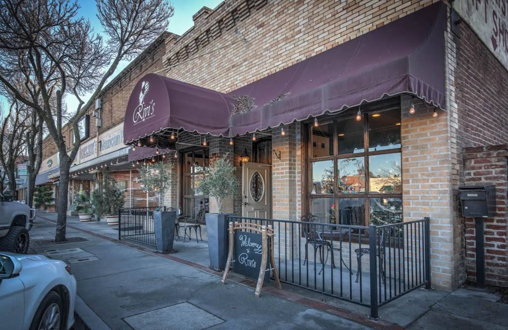 Rivis | restaurant | 150 N 3rd Ave, Oakdale, CA 95361, USA | 2093222347 OR +1 209-322-2347