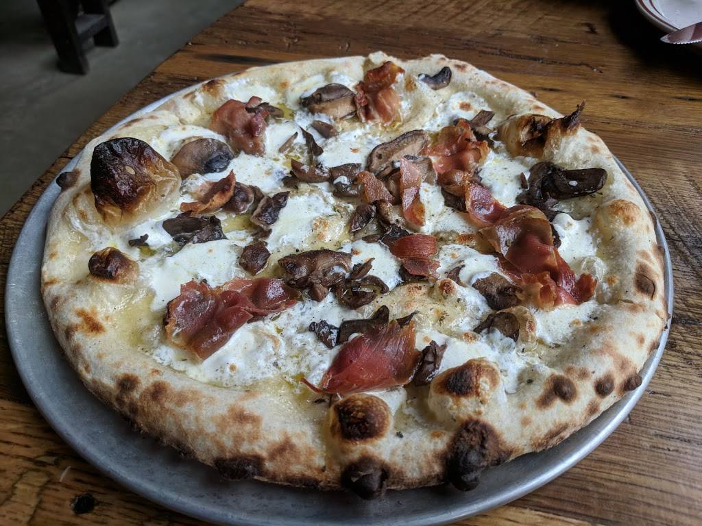 Marquee Pizzeria | restaurant | 920 E 2nd Ave #123, Coralville, IA 52241, USA | 3193331018 OR +1 319-333-1018