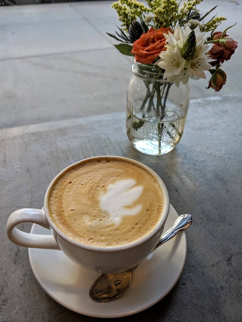 Indie LIC | restaurant | 43-10 Crescent St, Long Island City, NY 11101, USA | 7184826954 OR +1 718-482-6954