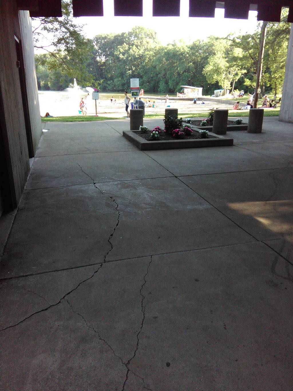 Quarry Rock Cafe | restaurant | Wallace Lake Dr, Berea, OH 44017, USA | 4408261682 OR +1 440-826-1682