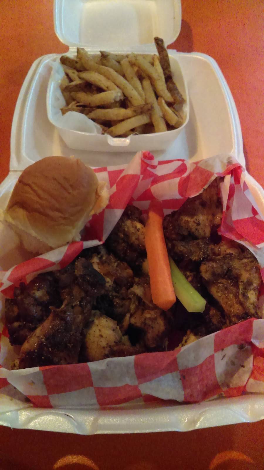 SIRG Wings & More | restaurant | 1001 S Interstate 35 East Service Rd #324B, DeSoto, TX 75115, USA | 9722240061 OR +1 972-224-0061