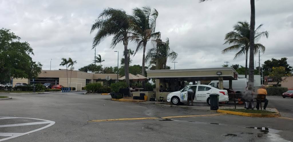 Little Caesars Pizza | meal takeaway | 6556 NW 186th St, Hialeah, FL 33015, USA | 3055586900 OR +1 305-558-6900