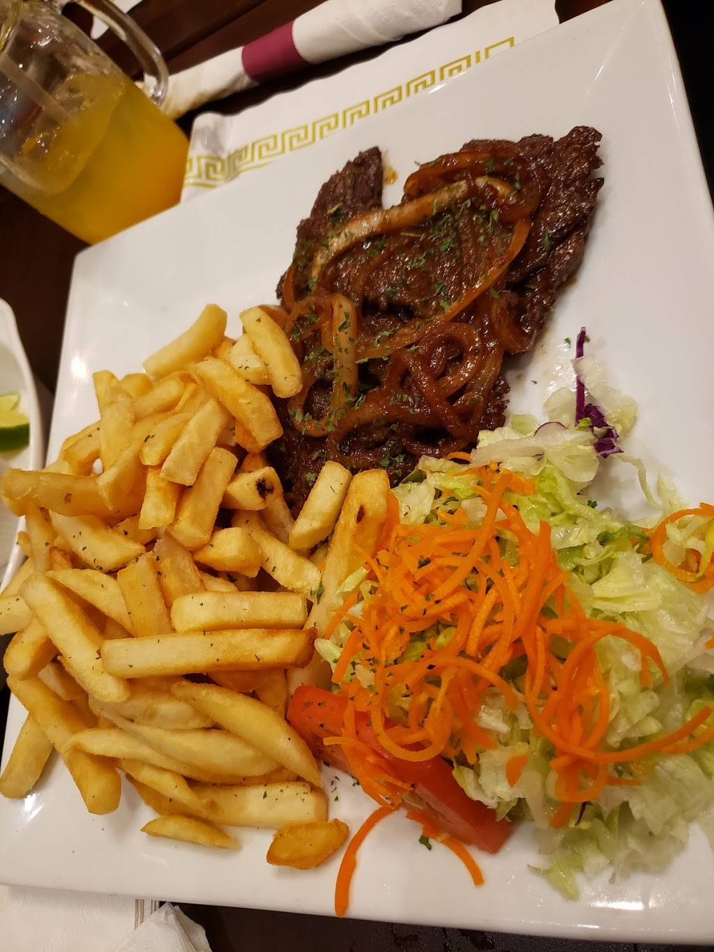 El Pez Dorado Bar & Grill | restaurant | 4323, 678 Essex St, Lawrence, MA 01841, USA | 9789751141 OR +1 978-975-1141