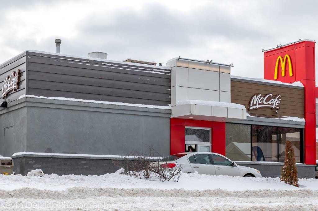 McDonalds | cafe | 57 Bridge St, Lakefield, ON K0L 2H0, Canada | 7056520226 OR +1 705-652-0226
