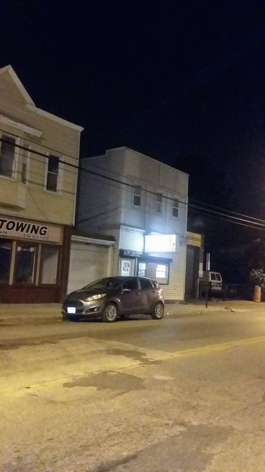 Fabios Pizza Cleveland | restaurant | 4203 Clark Ave, Cleveland, OH 44109, USA | 2169397777 OR +1 216-939-7777