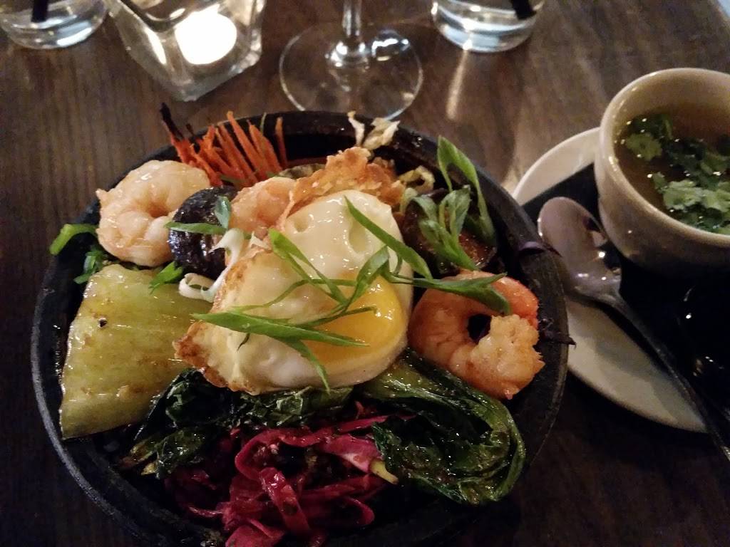 Kilkennys Irish Public House | restaurant | 400 W Front St, Traverse City, MI 49684, USA | 2319417527 OR +1 231-941-7527