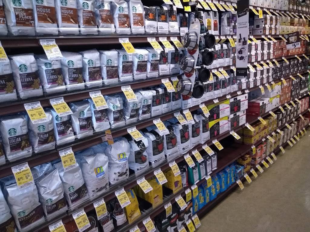 Cascade Plaza | shopping mall | 7601-7625 Evergreen Way, Everett, WA 98203, USA | 5036034700 OR +1 503-603-4700