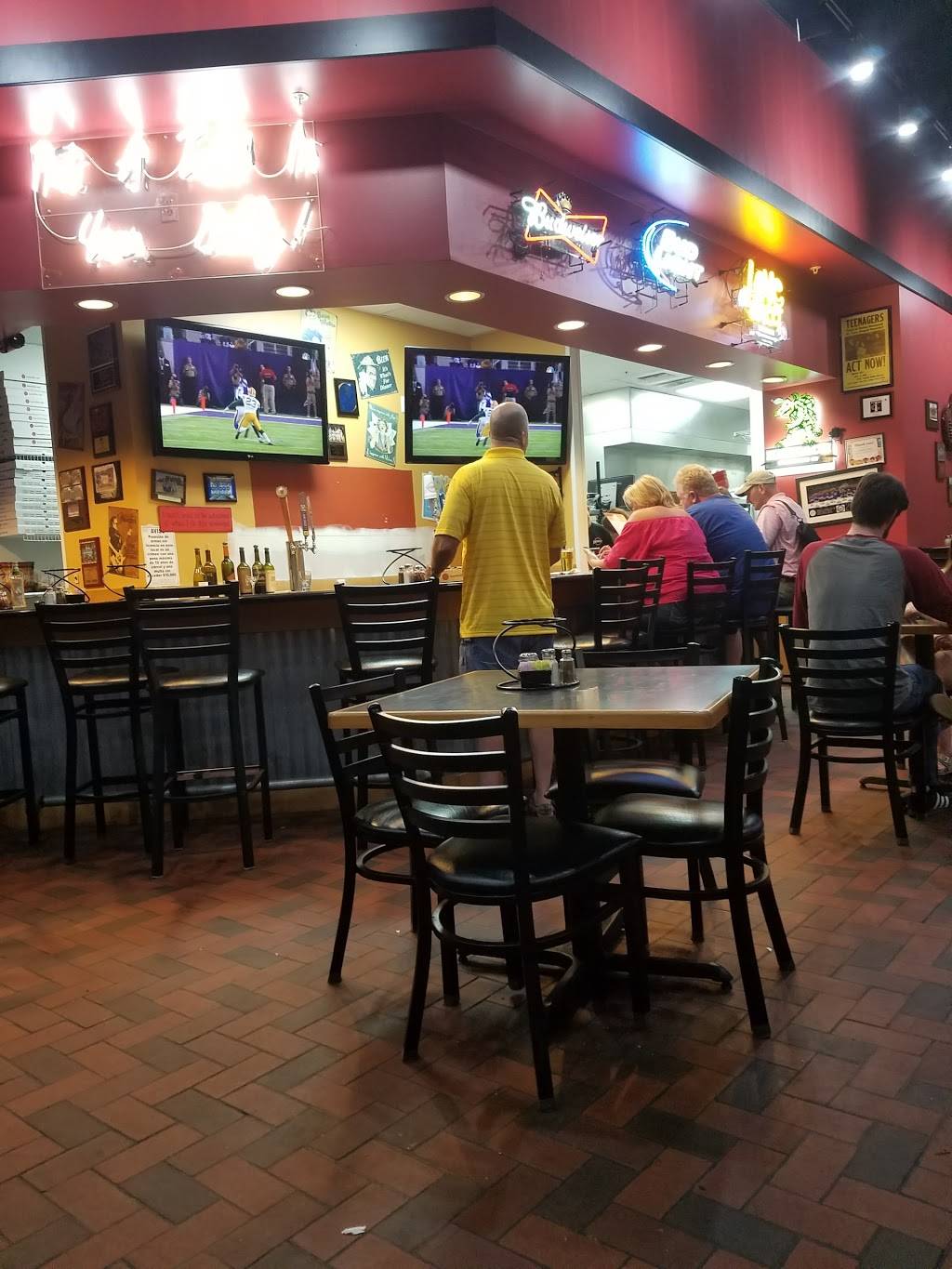 Locatellis | restaurant | 14257 Farm to Market 2920, Tomball, TX 77377, USA | 2812558800 OR +1 281-255-8800