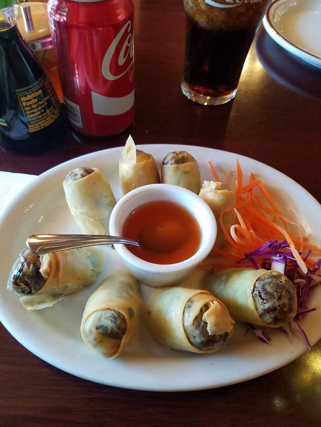 Mom Can Cook Thai Kitchen | restaurant | 18358 Soledad Canyon Rd, Santa Clarita, CA 91387, USA | 6612518103 OR +1 661-251-8103