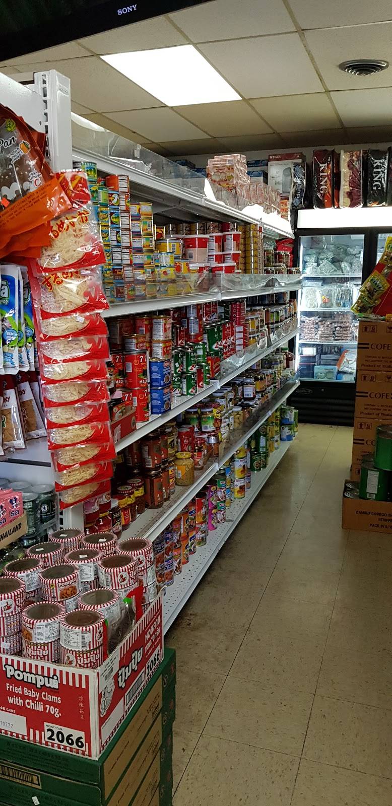 Alounemay Asian Market & Lao Kitchen | restaurant | 2601 W Gate City Blvd, Greensboro, NC 27403, USA | 3368751120 OR +1 336-875-1120