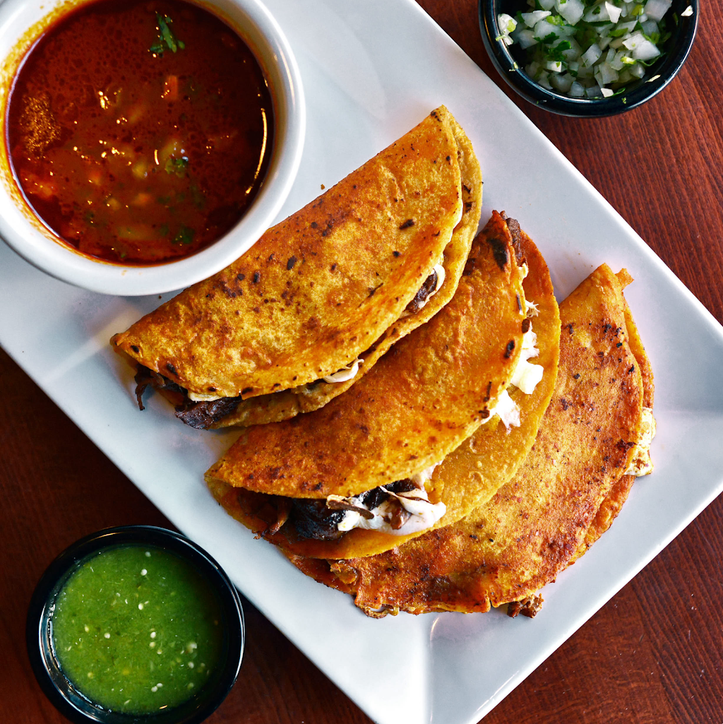 Mi Pequeno Mexico Restaurant | restaurant | 81 Ferry St, Newark, NJ 07105, USA | 9733447600 OR +1 973-344-7600