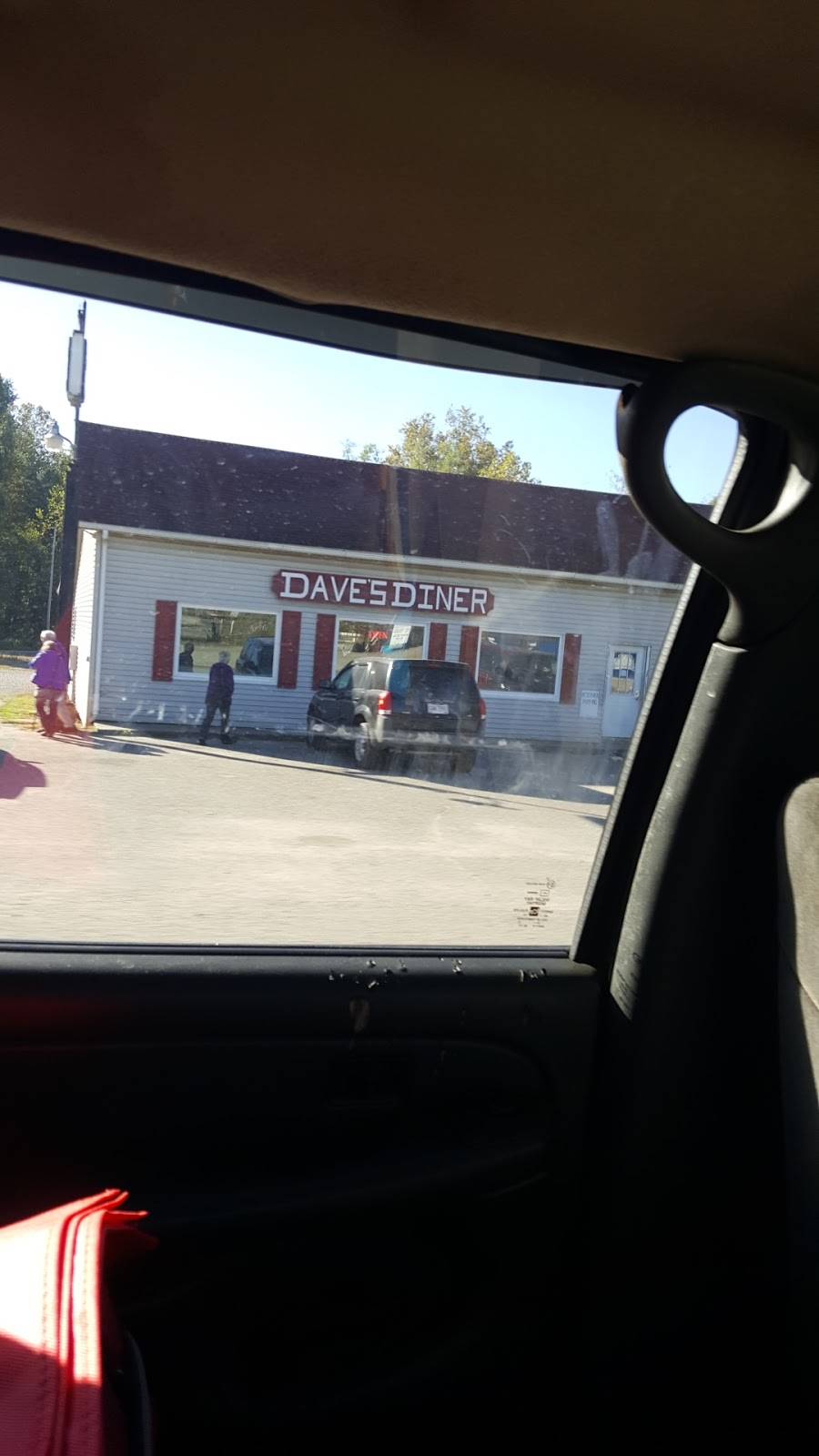 Daves Diner | restaurant | 142 S Church St, Sherrodsville, OH 44675, USA | 7402699220 OR +1 740-269-9220