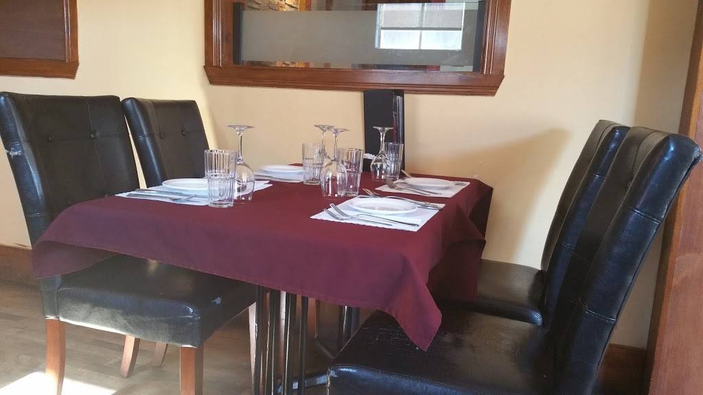 Restaurant Bella Stella | restaurant | 155 Boulevard de lAnge-Gardien, LAssomption, QC J5W 2V6, Canada | 4505891021 OR +1 450-589-1021