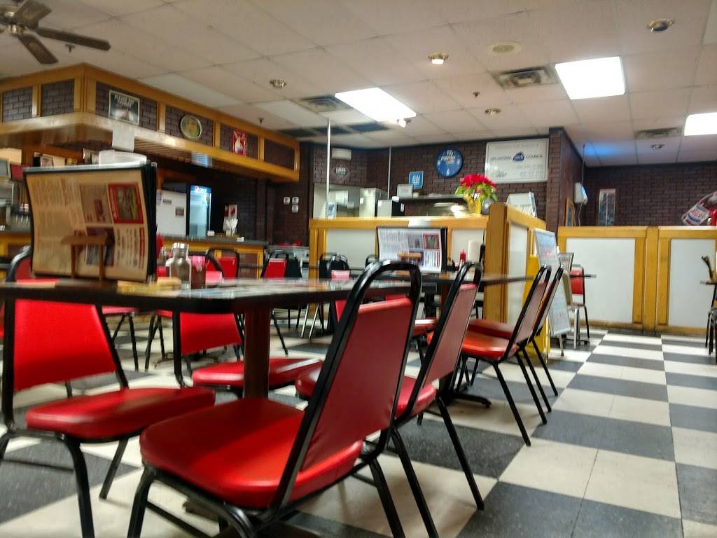 Rons Hamburgers & Chili | restaurant | 351 N Air Depot Blvd, Midwest City, OK 73110, USA | 4057337667 OR +1 405-733-7667