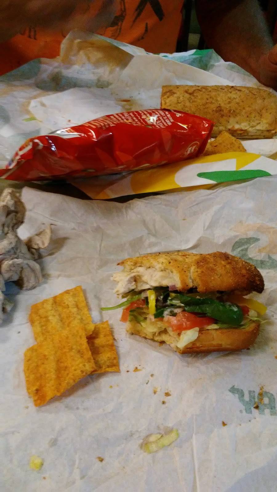 Subway | restaurant | 9995 Holtville Rd, Wetumpka, AL 36092, USA | 3345690606 OR +1 334-569-0606