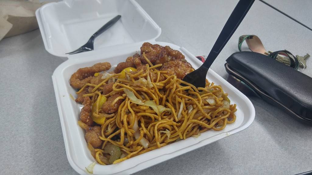 Panda Express | meal takeaway | 515 S State St, Chicago, IL 60605, USA | 3126636617 OR +1 312-663-6617