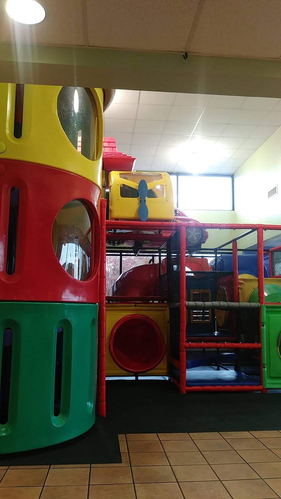 McDonalds | cafe | 3310 Grand Ave, Dallas, TX 75210, USA | 2144287470 OR +1 214-428-7470