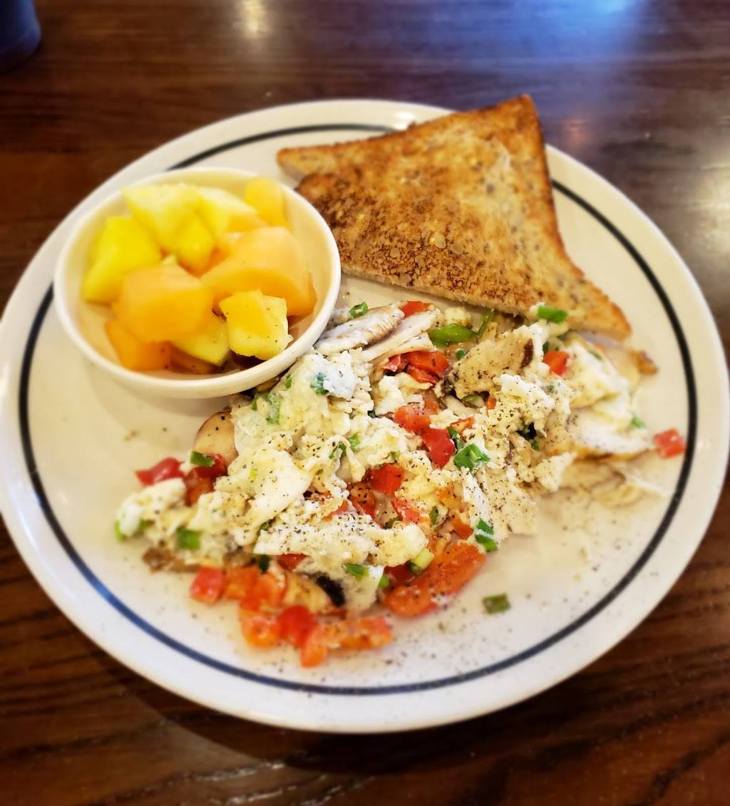 Corner Bakery Cafe | bakery | 500 16th St Mall, Denver, CO 80202, USA | 3035720166 OR +1 303-572-0166