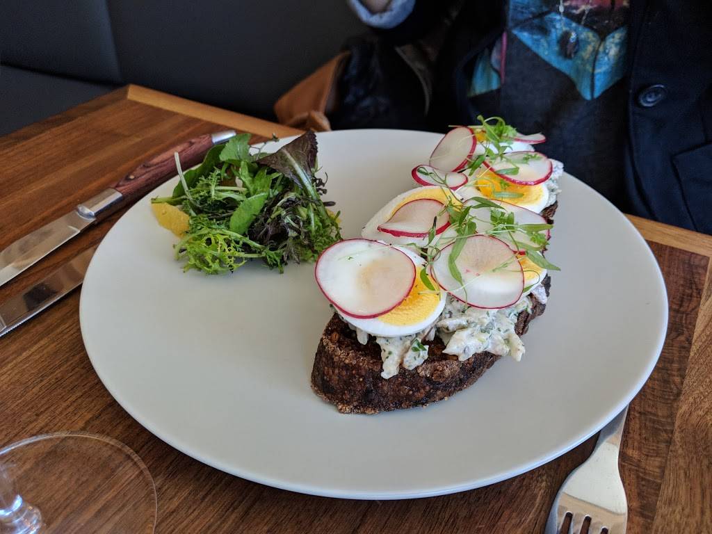 The Antler Room | restaurant | 2506 Holmes St, Kansas City, MO 64108, USA | 8166051967 OR +1 816-605-1967