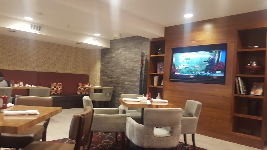 Fireside Cafe | restaurant | 601 Roy St, Seattle, WA 98109, USA | 2062822600 OR +1 206-282-2600