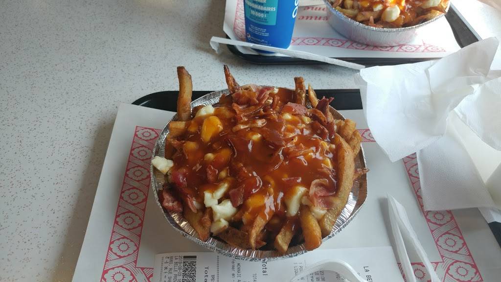 Restaurant La Belle Province | restaurant | 8660 Rue Sherbrooke E, Montréal, QC H1L 1B7, Canada | 5143531111 OR +1 514-353-1111