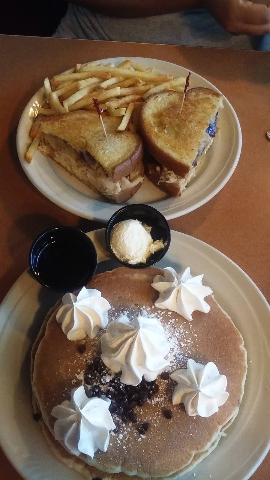 Vineyard Inn Restaurant | restaurant | 819 E Bush St, Lemoore, CA 93245, USA | 5599241988 OR +1 559-924-1988