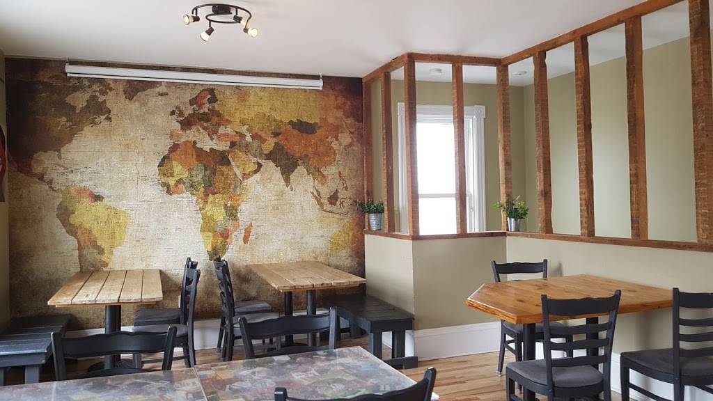 Bistro LAutre Oeil | restaurant | 152 Rue Principale, Gatineau, QC J9H 3M8, Canada | 8196821221 OR +1 819-682-1221