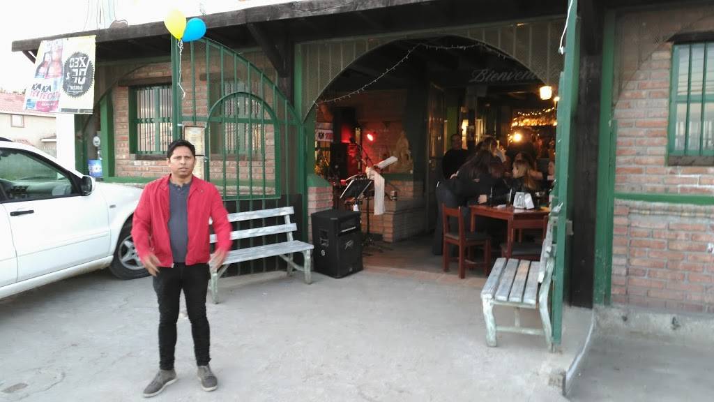 La Casa De La Gritona Bar & Grill | restaurant | Av. Gral. Emiliano Zapata 119, Amp Reforma, 22710 Rosarito, B.C., Mexico | 016643097269 OR +52 664 309 7269