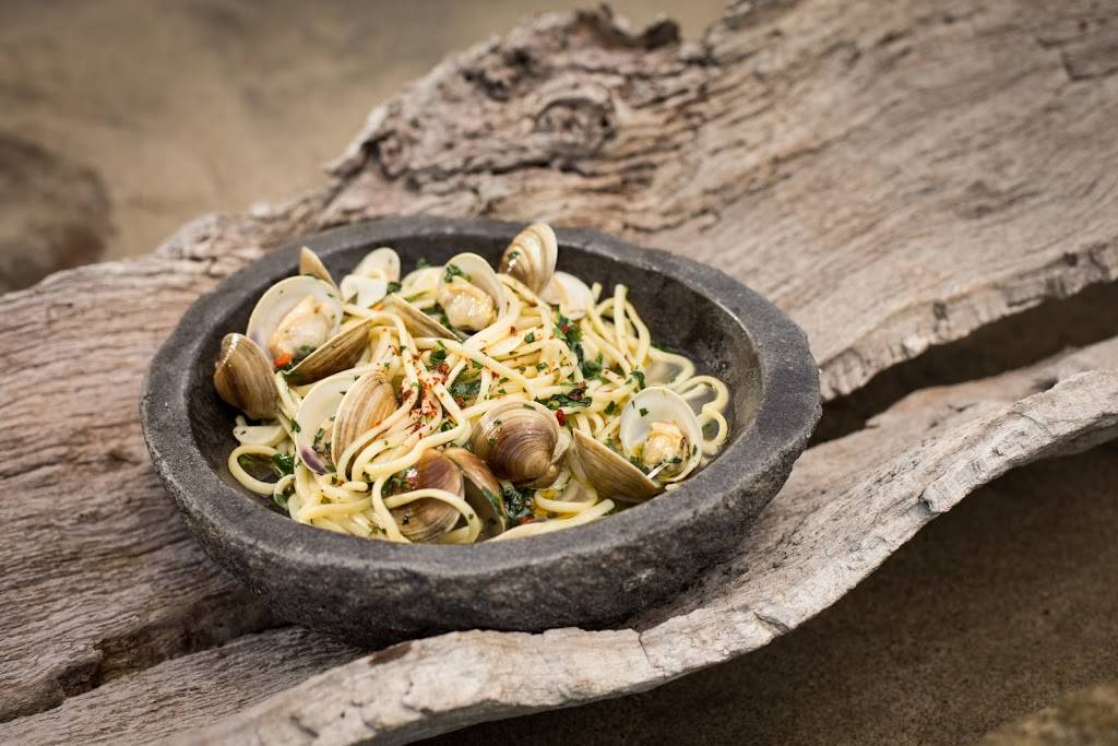 Carbon Beach Club Restaurant | Malibu Beach Inn | restaurant | 22878 Pacific Coast Hwy, Malibu, CA 90265, USA | 3104607509 OR +1 310-460-7509