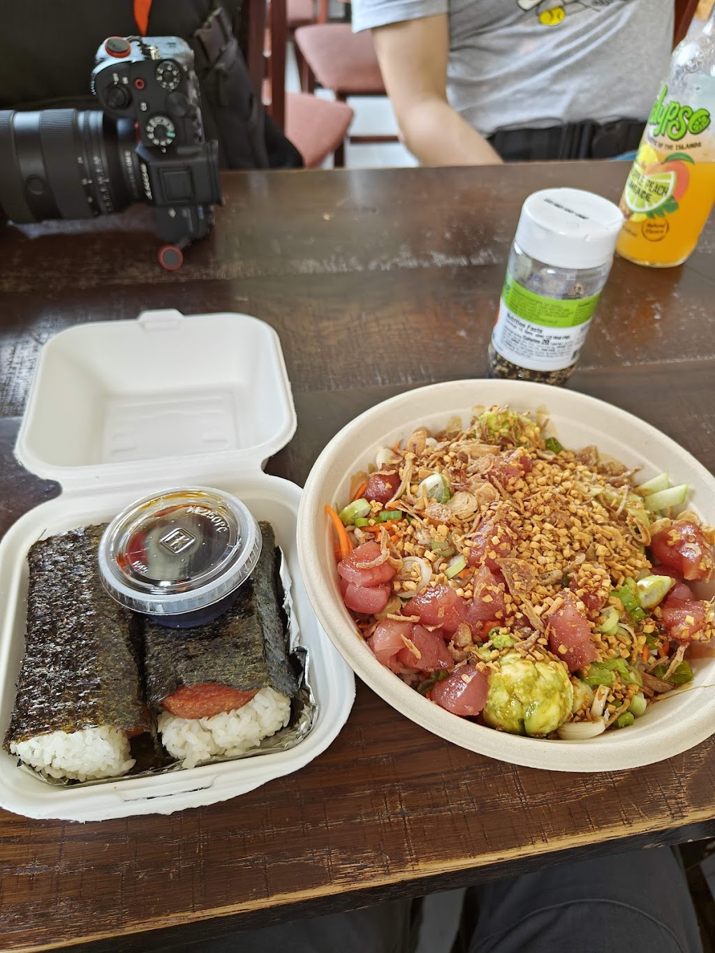 Aloha - Poke Bowls | restaurant | 140 Cottage St, Bar Harbor, ME 04609, USA | 2078019800 OR +1 207-801-9800