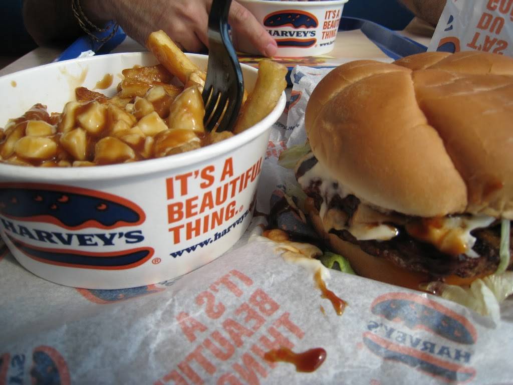 Harveys | restaurant | 14855 Boul de Pierrefonds, Pierrefonds, QC H9H 4M5, Canada | 5146961788 OR +1 514-696-1788