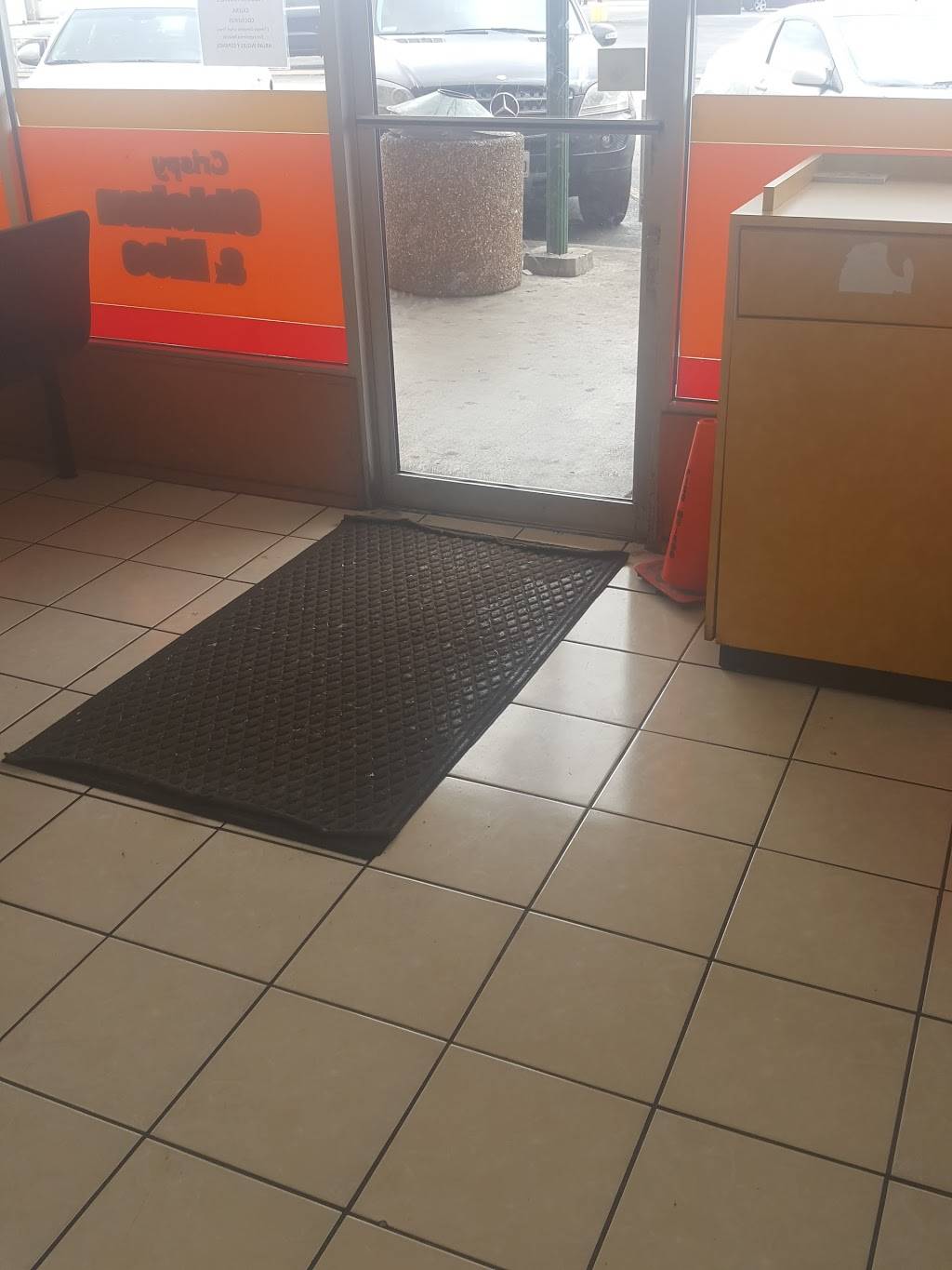 Crispy Chicken & Rice | restaurant | 2409 Gus Thomasson Rd, Dallas, TX 75228, USA | 2143281777 OR +1 214-328-1777