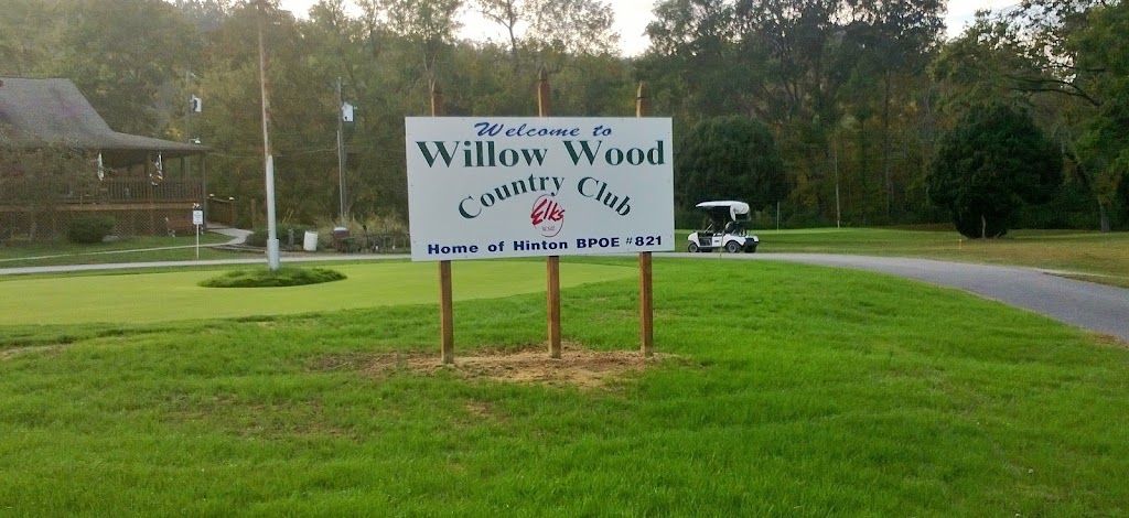 Willow Wood Country Club | restaurant | 171 Elks Dr, Hinton, WV 25951, USA | 3044663220 OR +1 304-466-3220