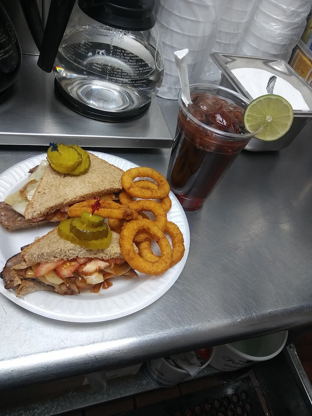 C M Coffee Shop | meal delivery | 340 Stanhope St, Brooklyn, NY 11237, USA | 7183810262 OR +1 718-381-0262