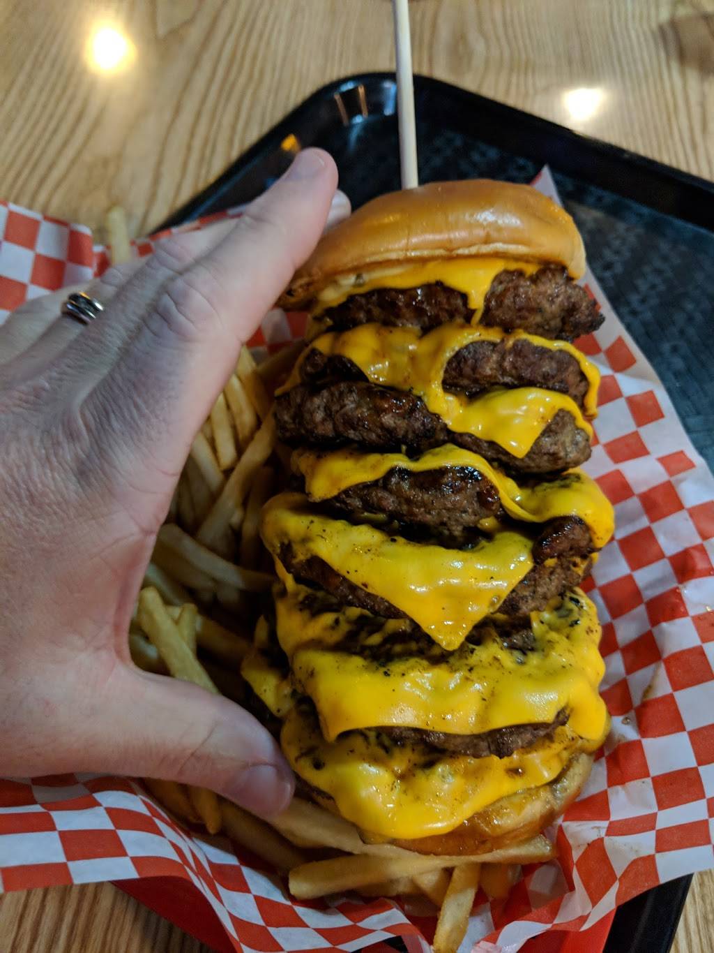 Mikes Grande Burger | restaurant | 2896 Olive Hwy, Oroville, CA 95966, USA | 5305335780 OR +1 530-533-5780