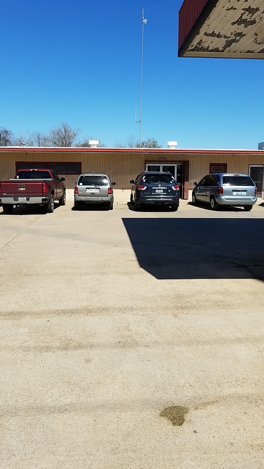 Ropers Country Store & Cafe | restaurant | 37014 Farm to Market 1093, Simonton, TX 77476, USA | 2815330585 OR +1 281-533-0585