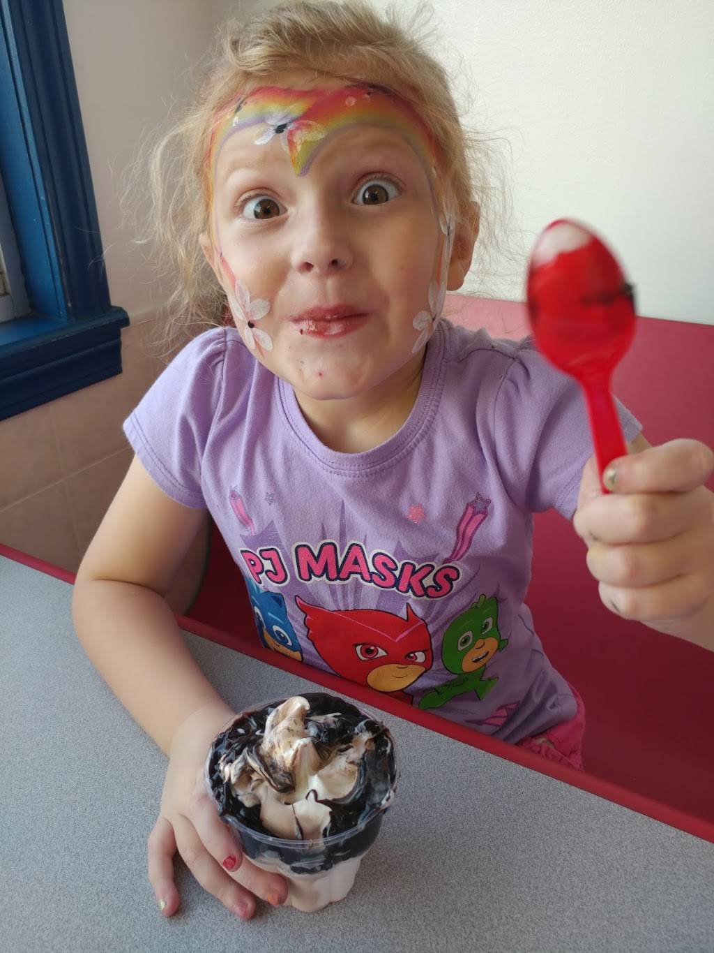 Dairy Queen | restaurant | 1220 Military St, Port Huron, MI 48060, USA | 8109822808 OR +1 810-982-2808