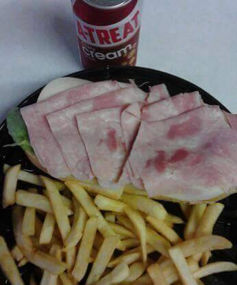 Arroyos Deli Pizza | restaurant | 236 Greenwich Street, Reading, PA 19601, USA | 6109276399 OR +1 610-927-6399