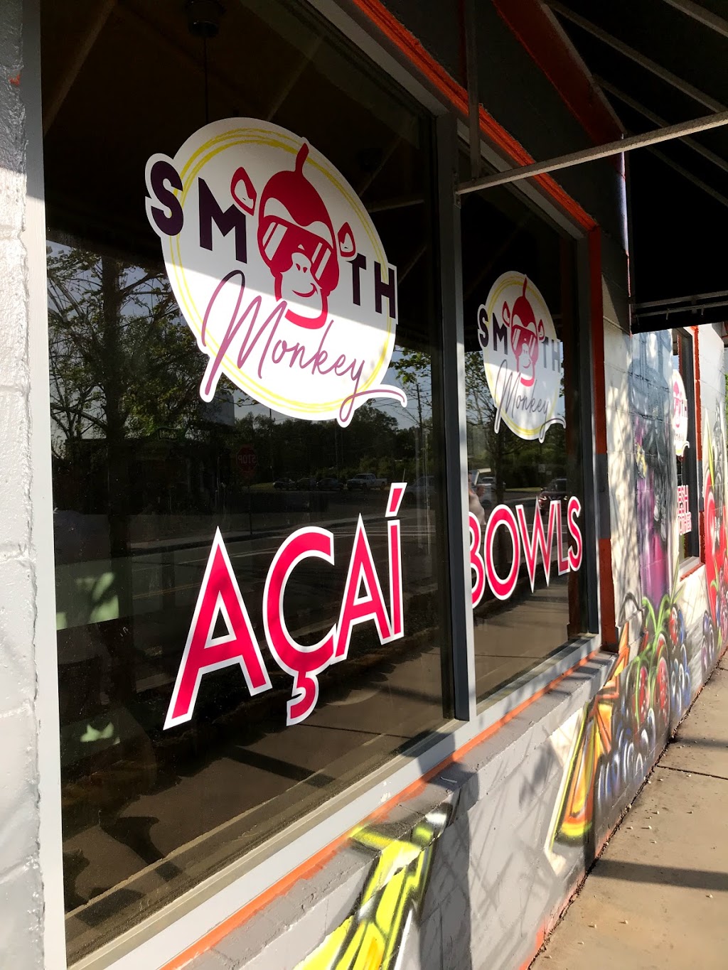 Smooth Monkey | cafe | 1801 Commonwealth Ave, Charlotte, NC 28205, USA | 7047743009 OR +1 704-774-3009